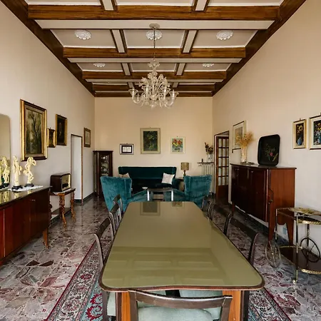 La Terrazza Couette-café Grotte di Castro